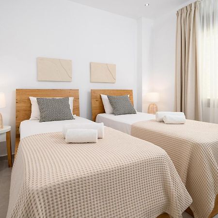 Ammokrinos Luxury Homes,150M From The Beach คาลามากิ ภายนอก รูปภาพ