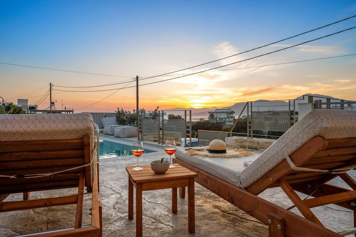 Ammokrinos Luxury Homes,150M From The Beach คาลามากิ ภายนอก รูปภาพ