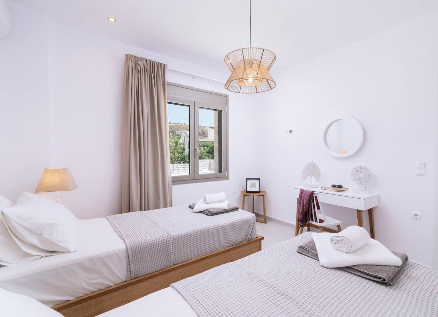 Ammokrinos Luxury Homes,150M From The Beach คาลามากิ ภายนอก รูปภาพ