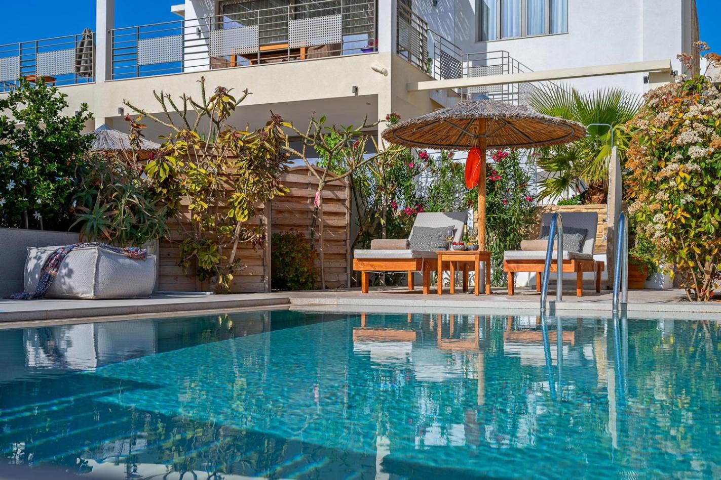 Ammokrinos Luxury Homes,150M From The Beach คาลามากิ ภายนอก รูปภาพ