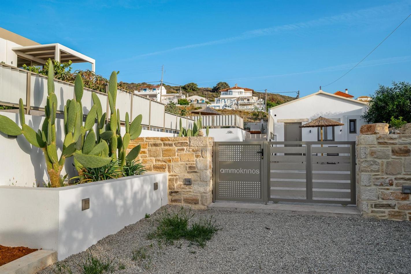 Ammokrinos Luxury Homes,150M From The Beach คาลามากิ ภายนอก รูปภาพ
